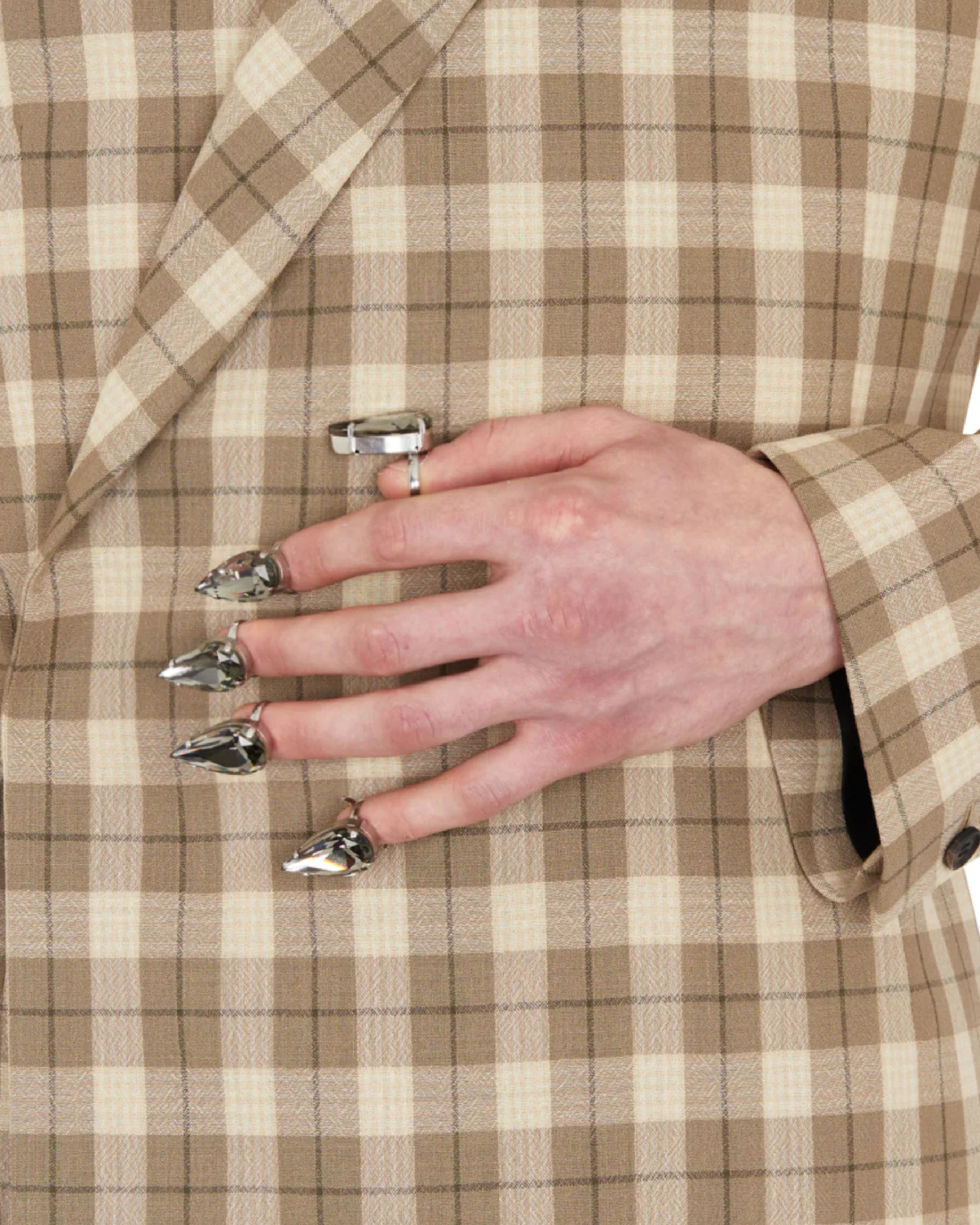 CRYSTAL GREY NAIL RING – EGONLAB