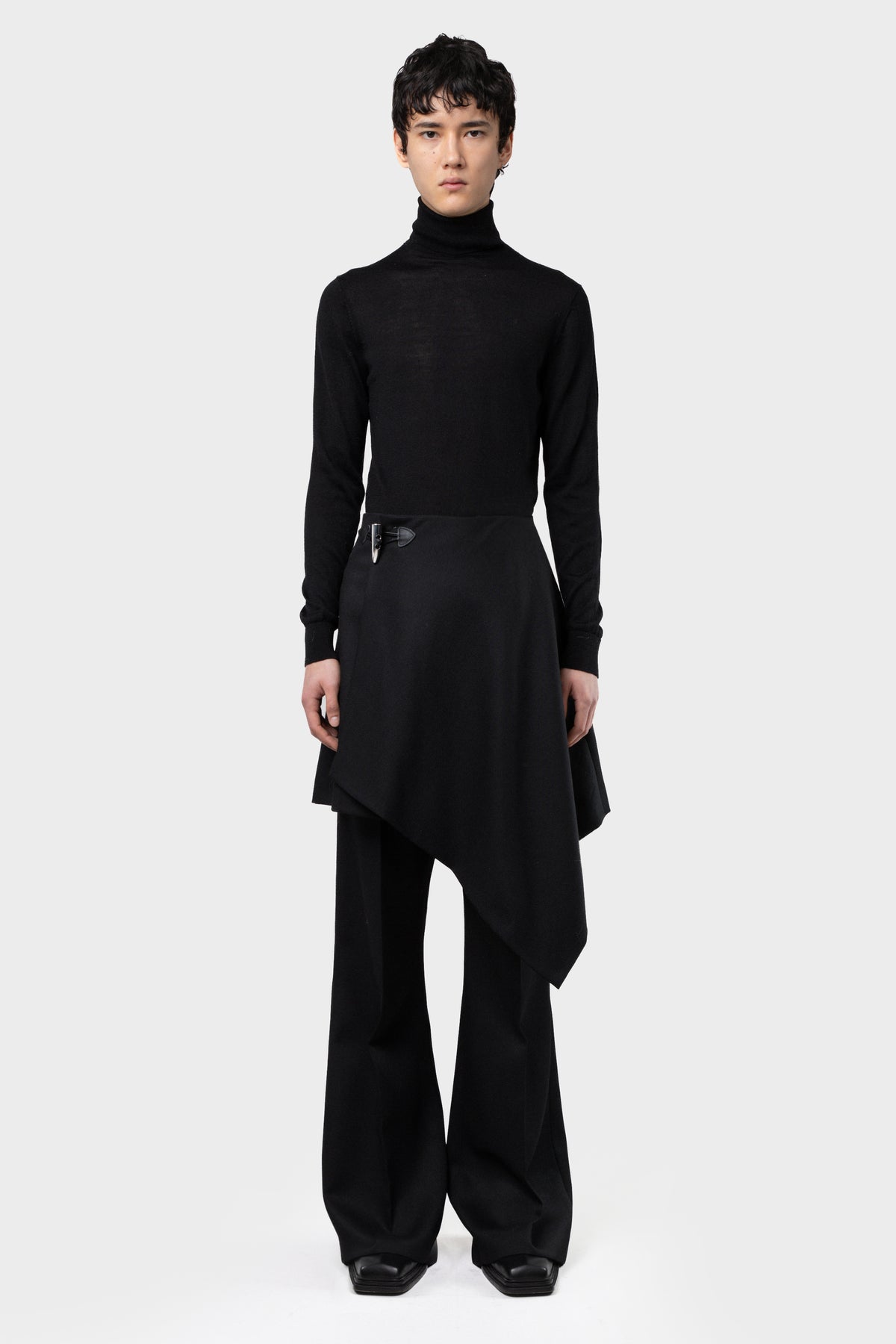ASYMETRICAL SKIRT