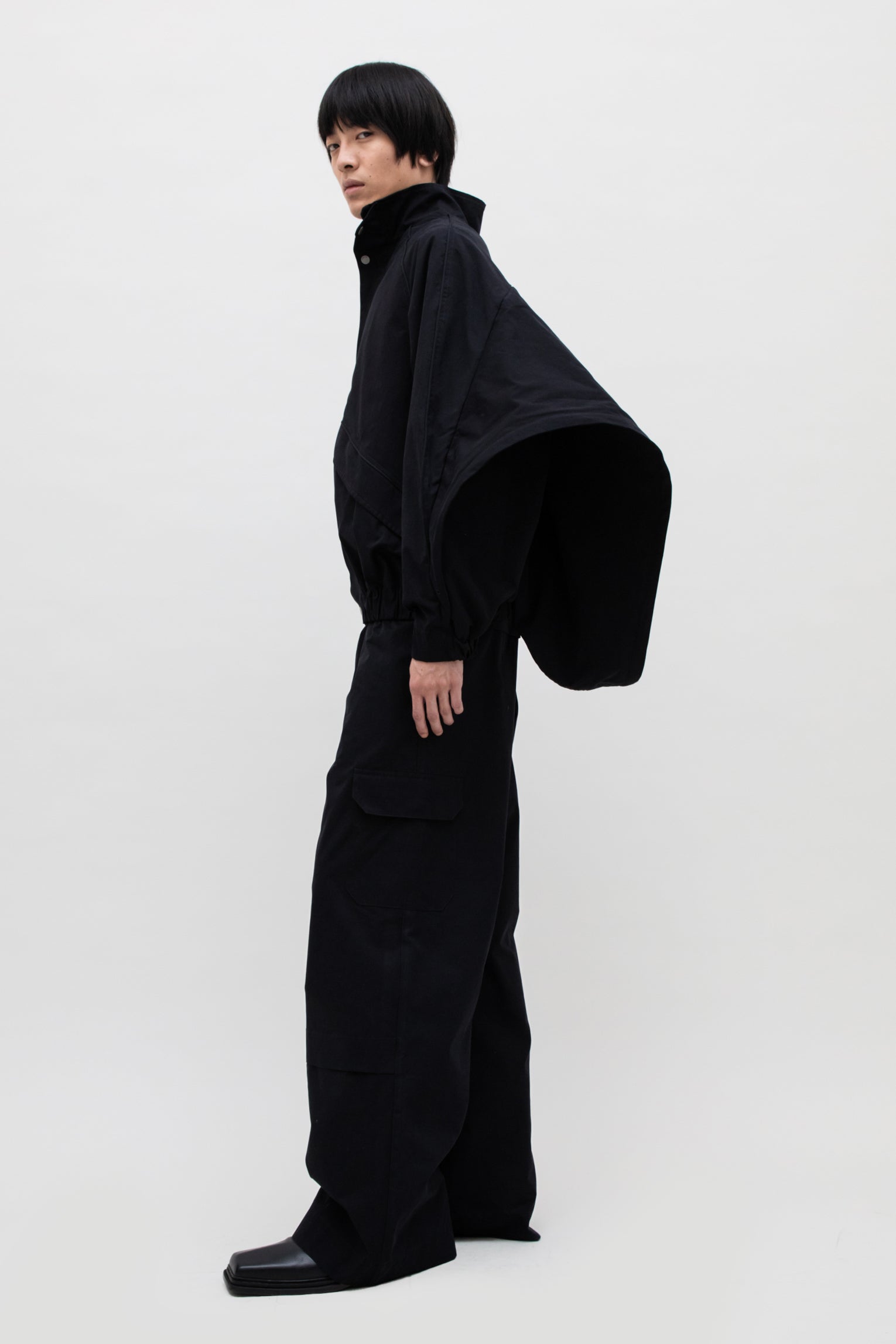 BACK FOLD TRACK JACKET