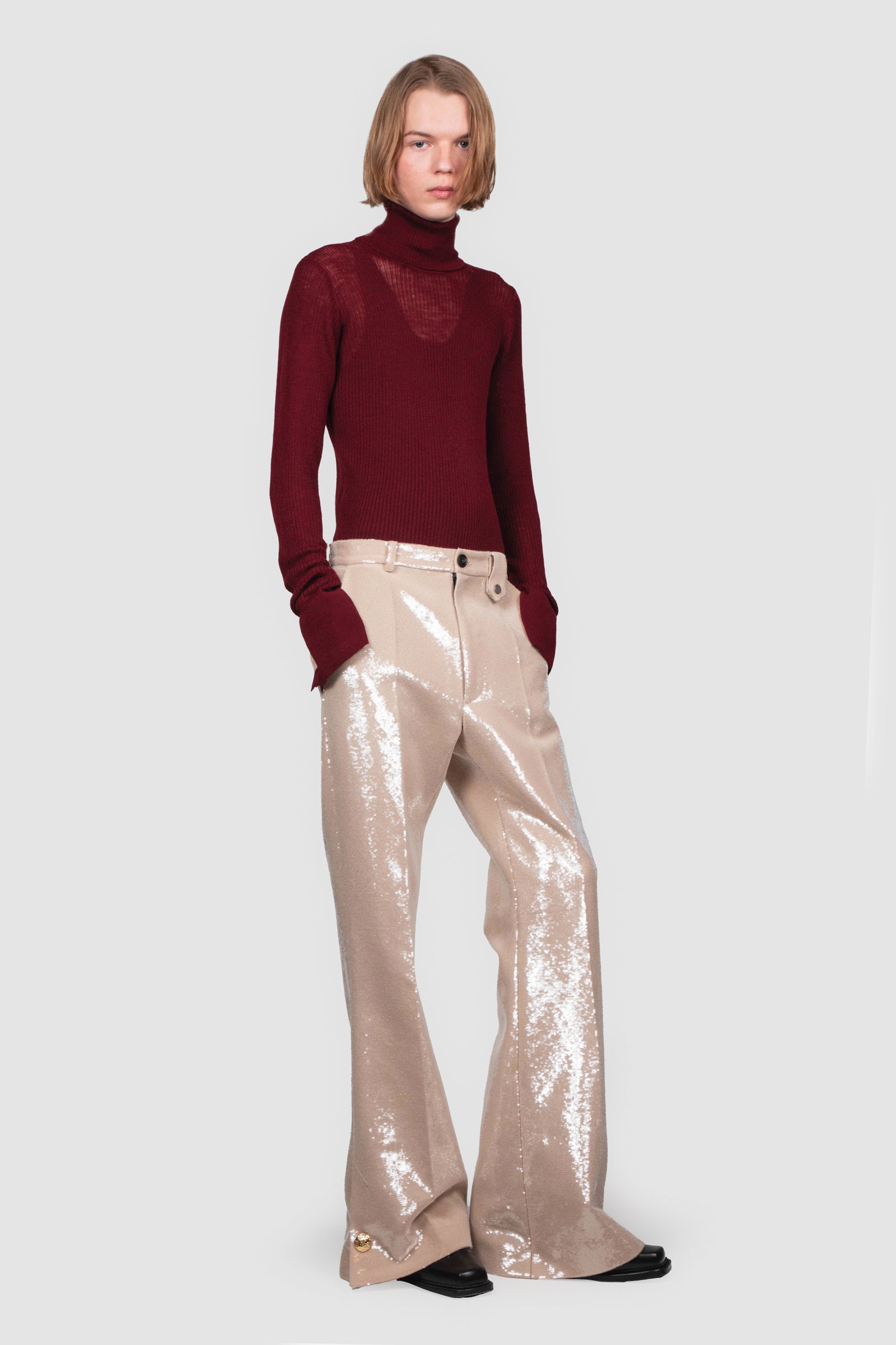 FITTED TURTLENECK