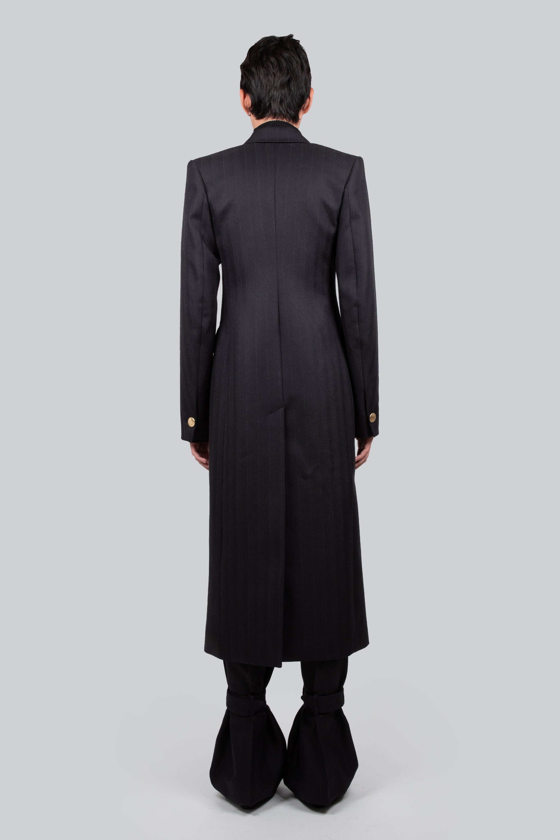 GOLDEN BUTTON FITTED COAT