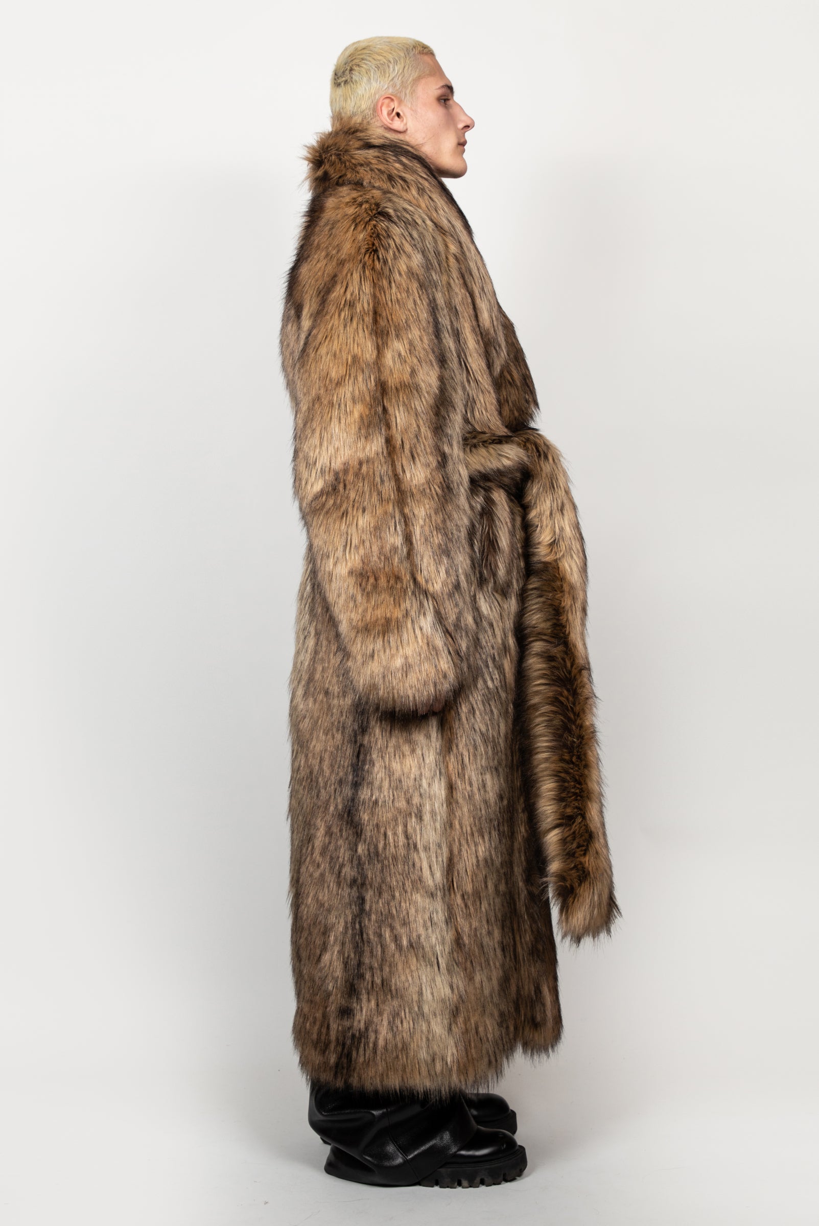 FUR COAT