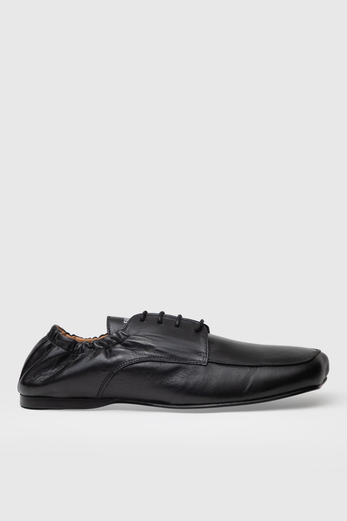 SHOES TEST PACKSHOT